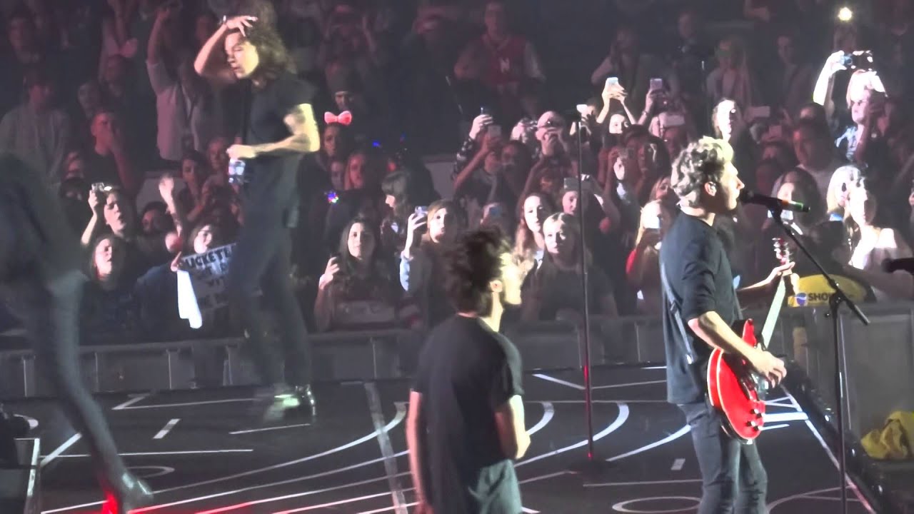 Midnight Memories - OTRA One Direction live - Motorpoint Arena Sheffield 29/10/2015