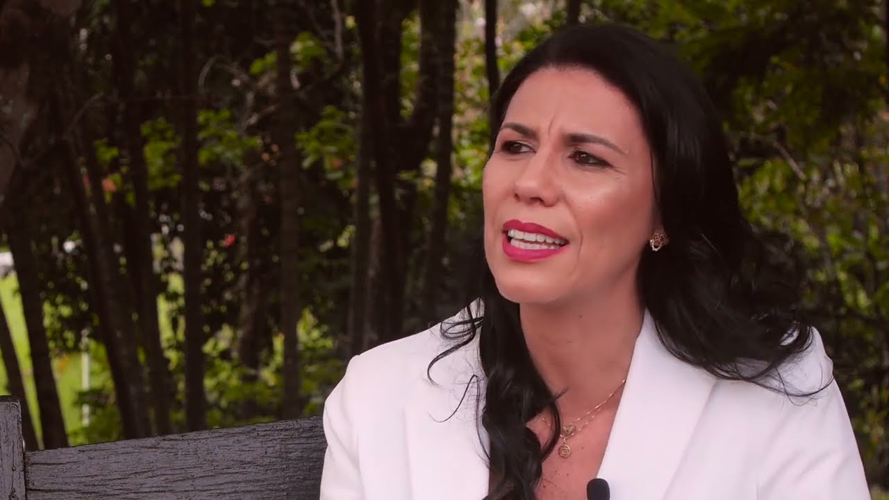 CONHEÇA UM POUCO DA MINHA HISTÓRIA | Dra Erica Belon