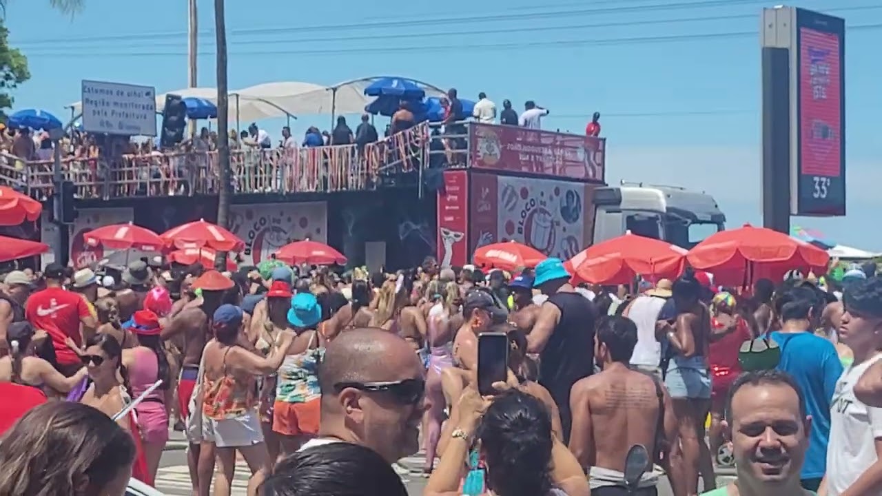 Bloco clube do samba com Diogo Nogueira terça-feira de Carnaval Copacabana- Rio de janeiro - Brasil 