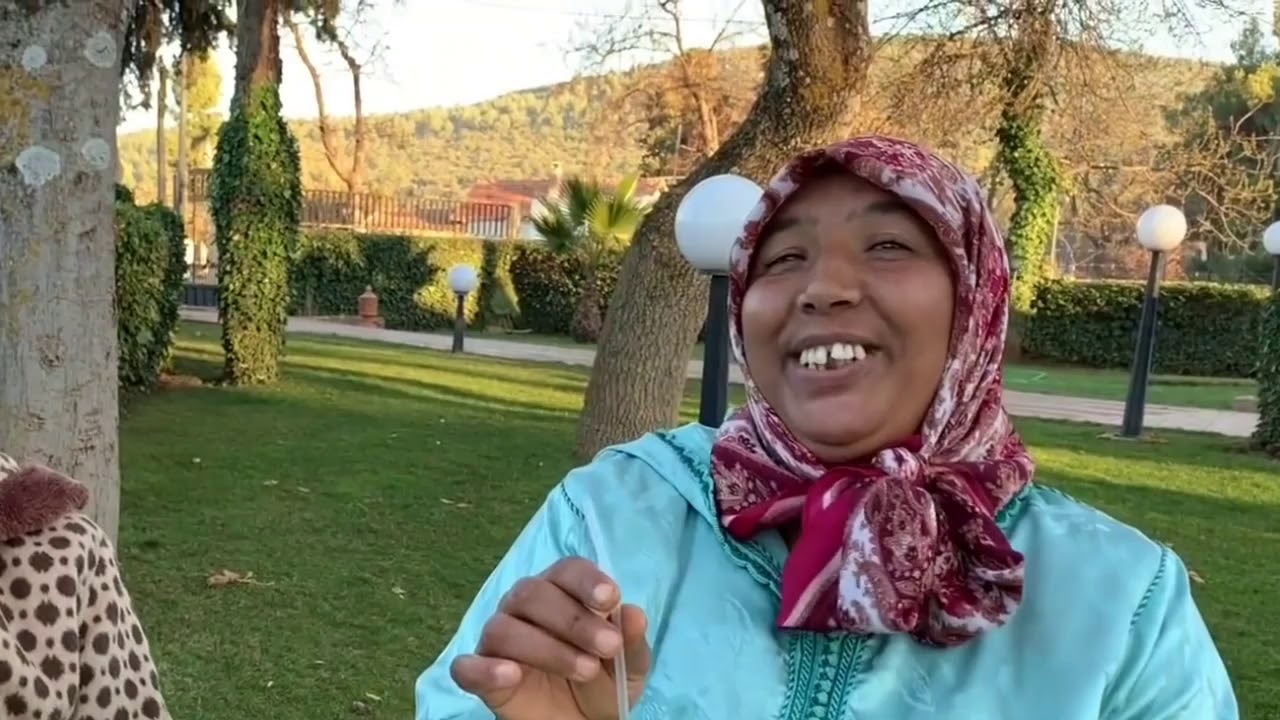 إوا يا حميد أوفينك تمص مصيصة من هدا 



😂😂😂😂😂