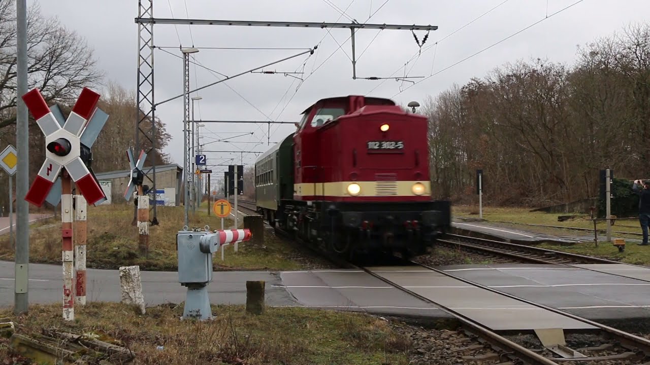 Hs 64 b- Anlage: Schließvorgang Bahnübergang Mühlanger