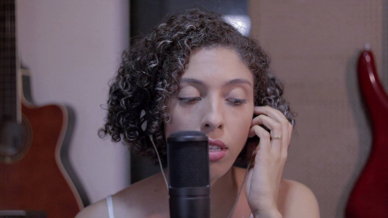 Bruna Leal - To Good At Goodbyes  (Sam Smith) COVER