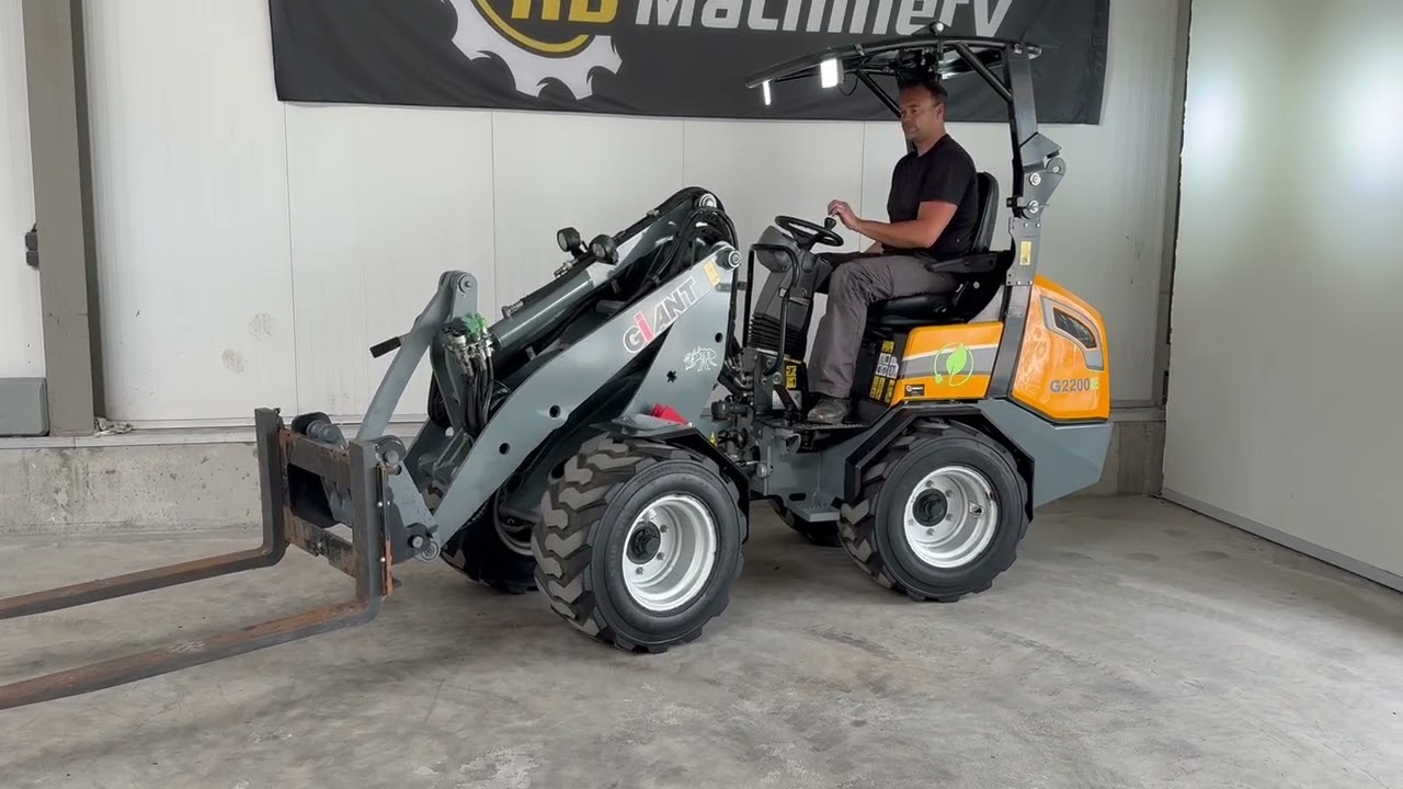 Giant G2200E