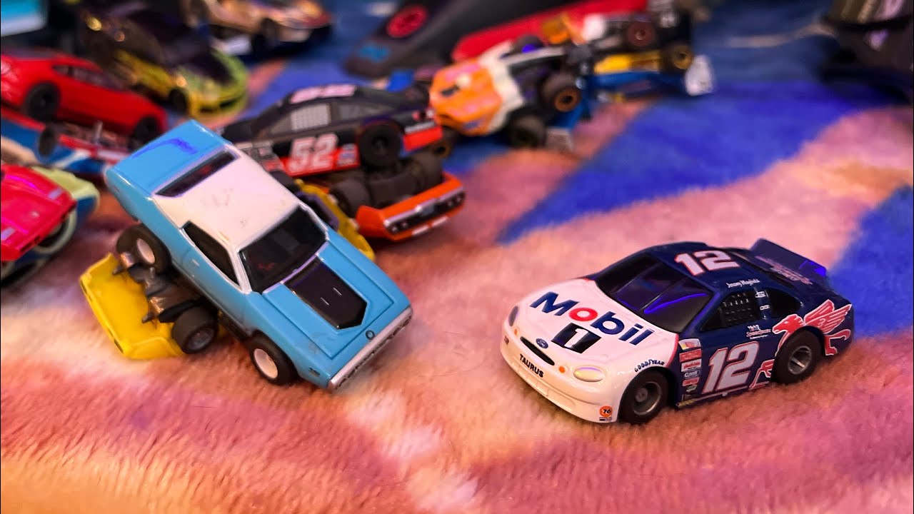 Round 1 Race 9 - Ho slot car racing- slot carnage slot car battle - 2025-2026 crash spectacular!!!