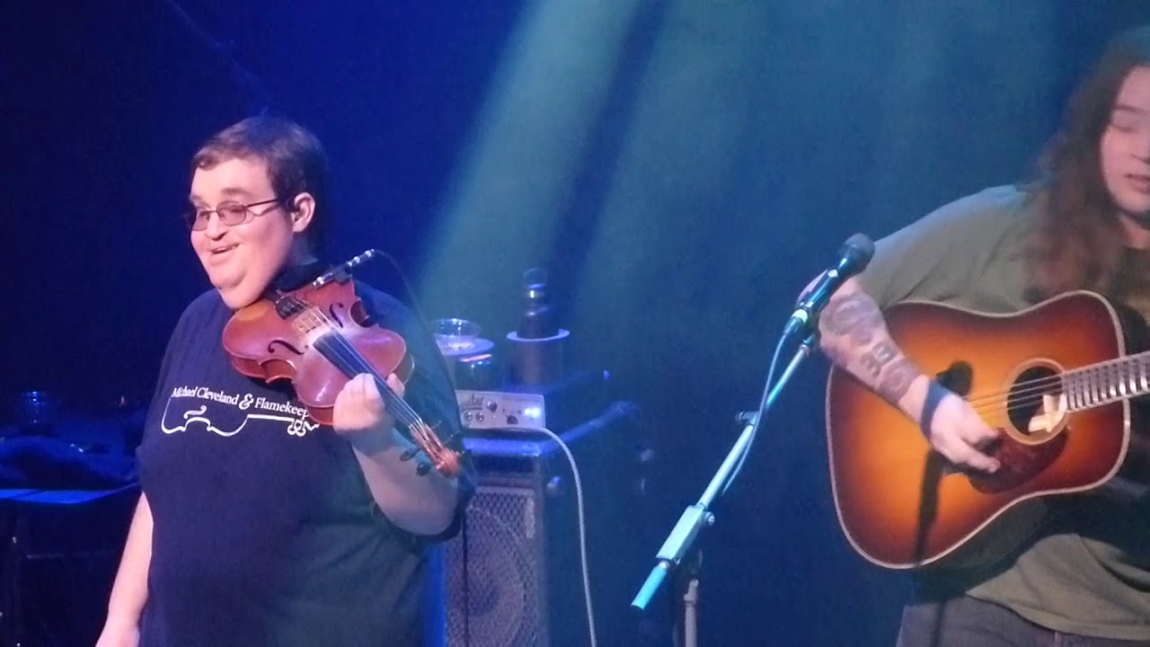 Billy Strings & Michael Cleveland 