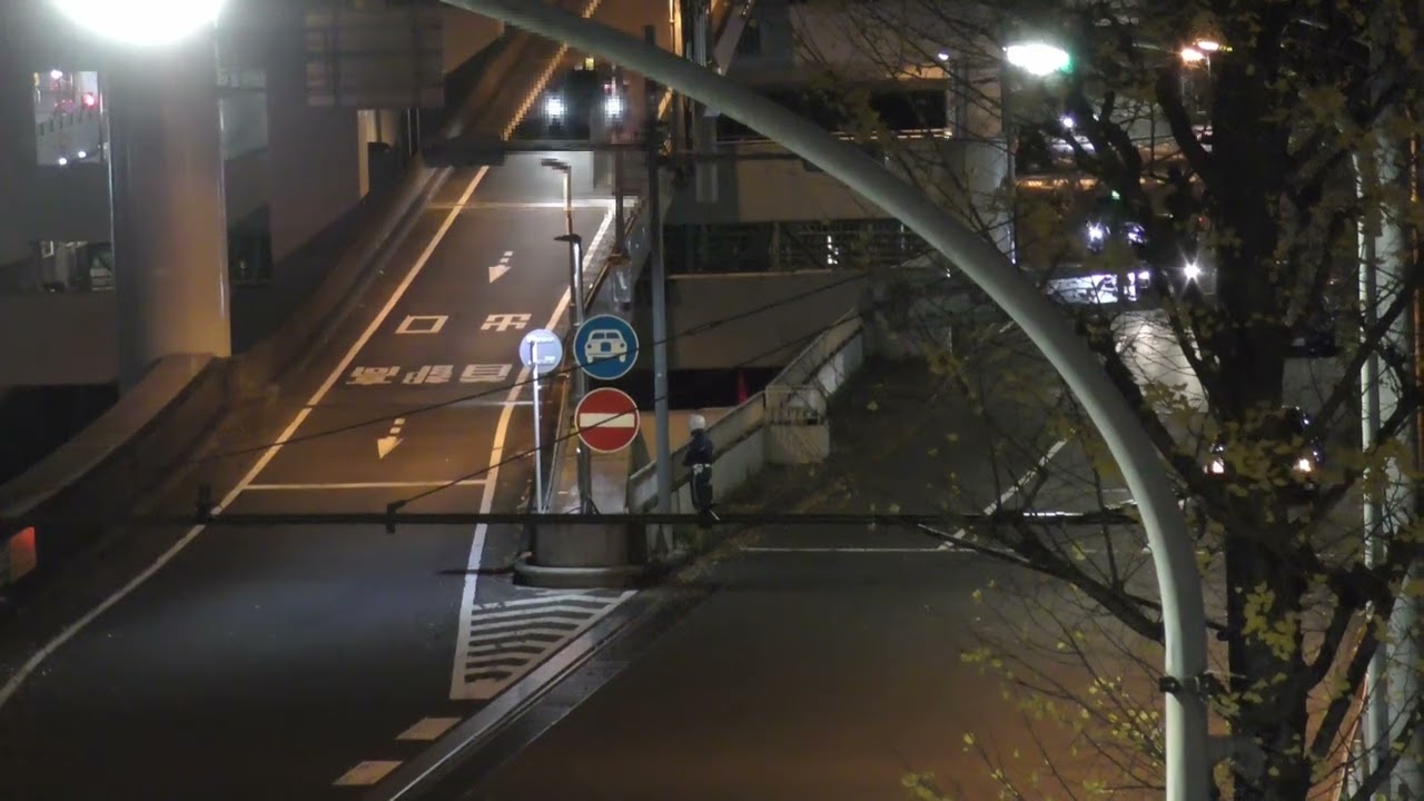 【警察】赤点滅024 ぶっちぎりタクシーを追う白い覆面パトカー