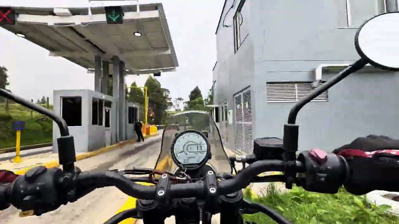 Escapada en moto desde Bogotá a Sibaté | Alto de San Miguel