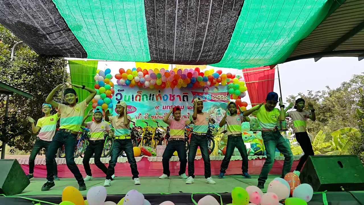 รูปไม่หล่อมีสิทธิ์มั้ยครับ - วันเด็ก 2559