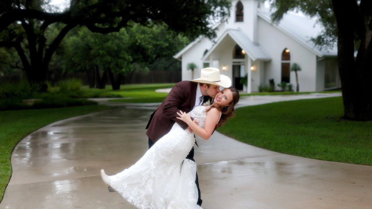 Logan & Colby / Wedding in New Braunfels, Tx / The Chandelier of Gruene