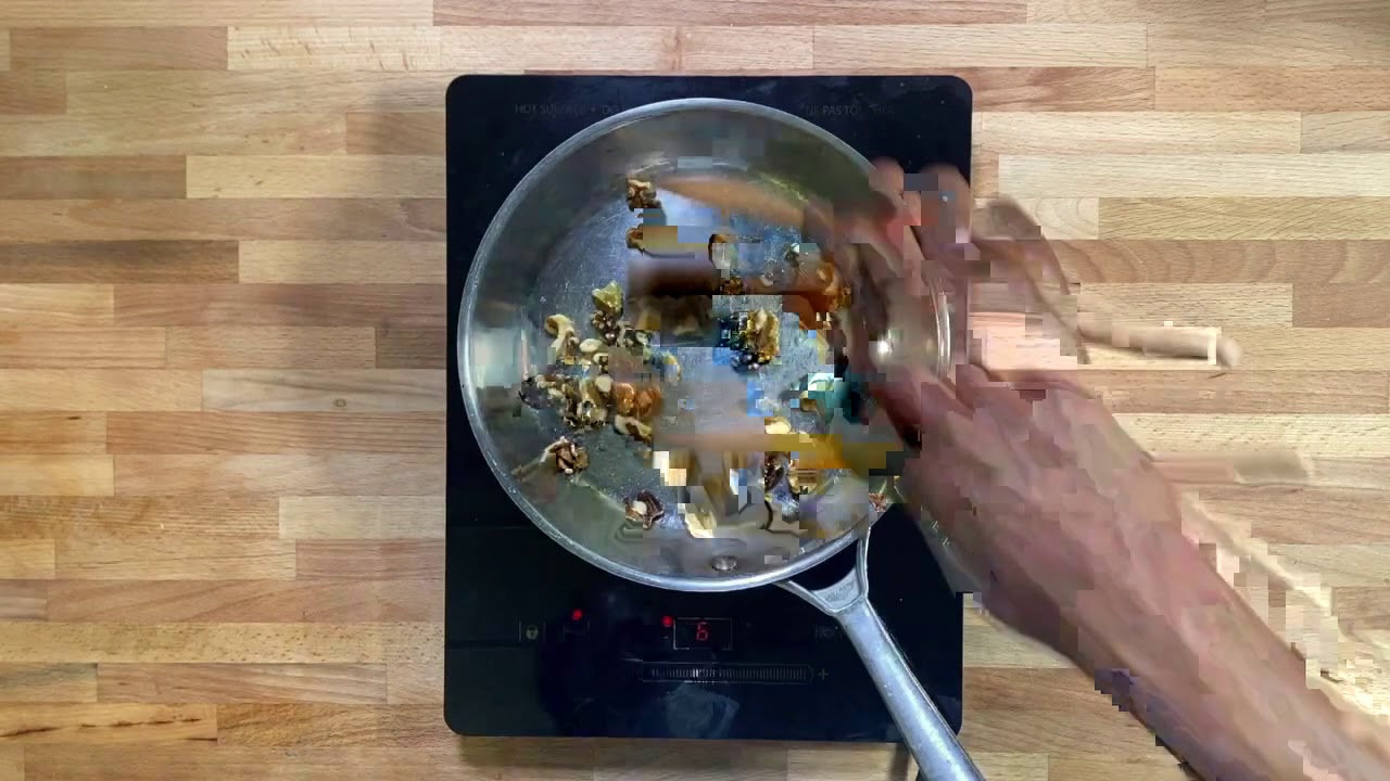 Toast Walnuts with audio