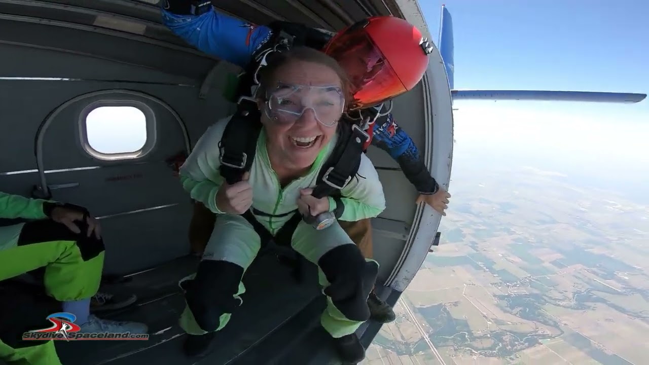 First Tandem Skydive 🪂 at Skydive Spaceland San Marcos