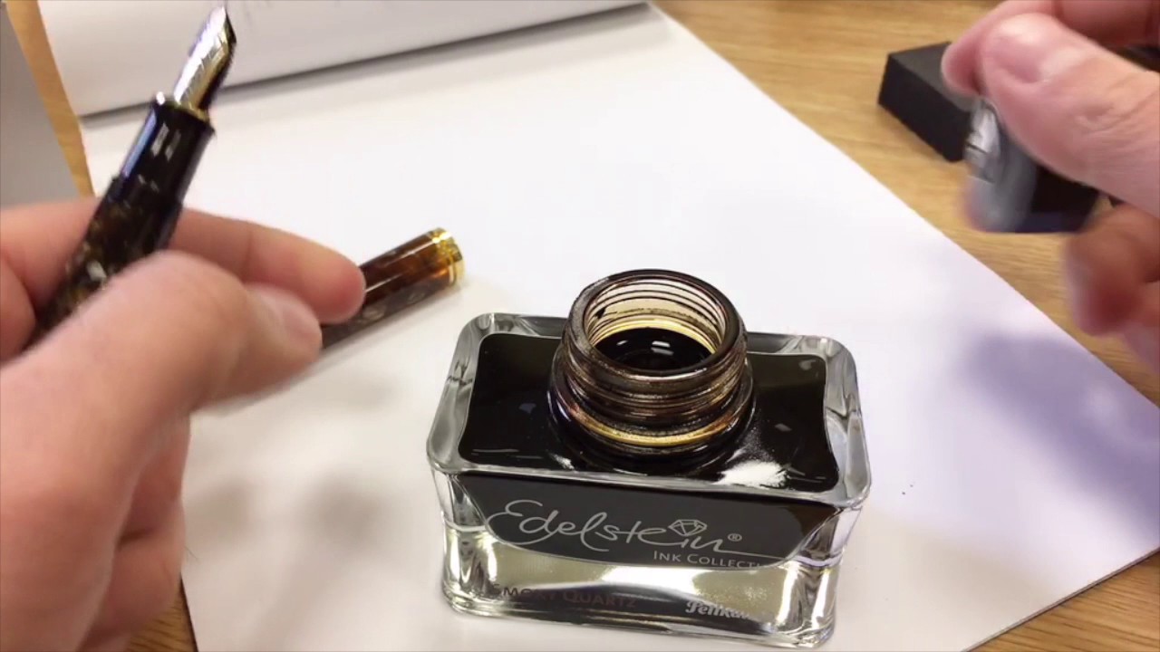 Writer's Showcase #10 -  A Flock of Pelikans feat. M800 Renaissance Brown