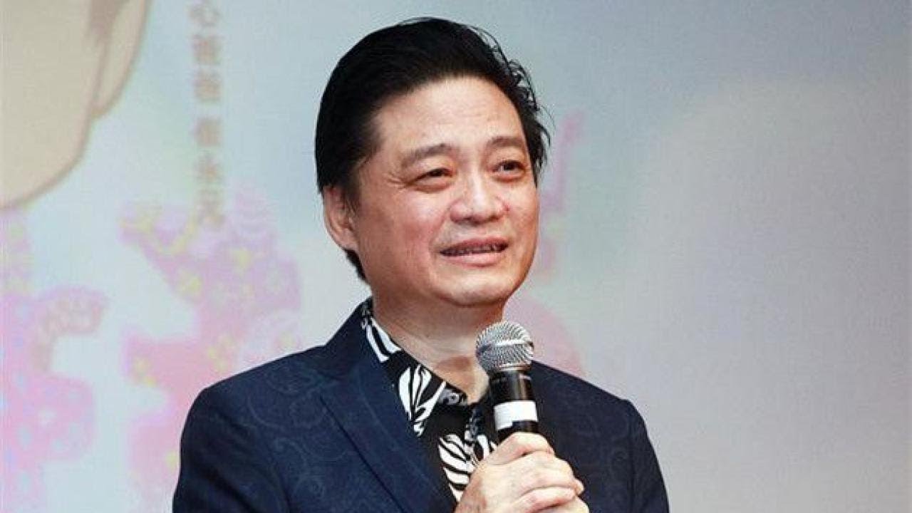 雷佳音向经纪人求证自己有无阴阳合同 对方回的12个字引爆笑点