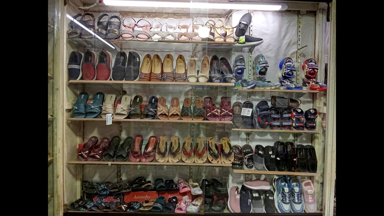 Naaz Boot House At University Road Opposite Johar Complex