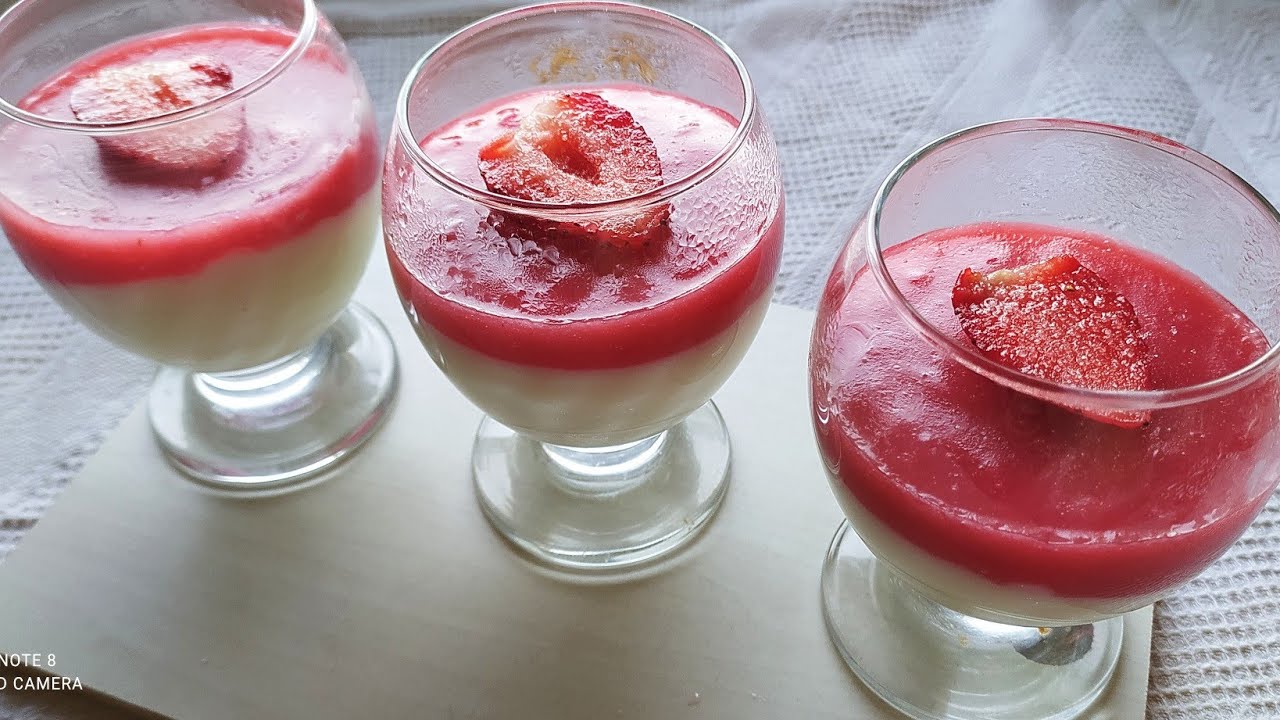 #تحلية_رمضانية باناكوطا الايطالية بمقادير بسيطة وسهلة التحضير بمذاق الفراولة  panna cotta