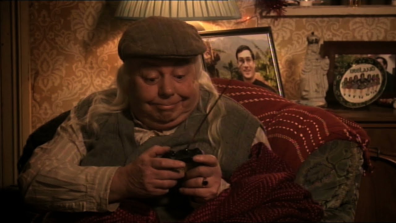 Mrs Brown's revolving Christmas Tree - Mrs Brown's Boys: Preview - BBC One Christmas 2013