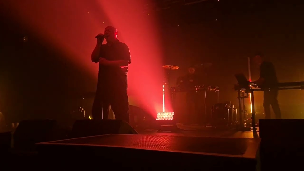 VNV Nation – Save Me (Live Budapest 2025,  @durerkert_budapest )