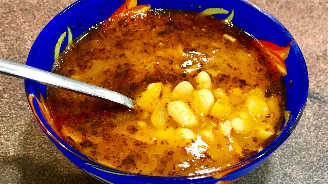 Боб чорба - ароматна и сгряващата, вкусна и апетитна, много подходяща за зимните уикенди