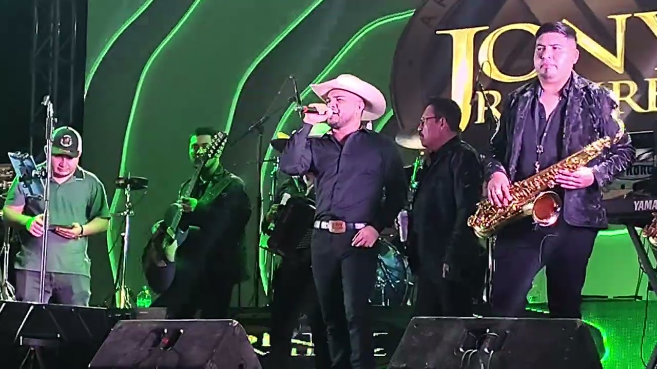 Jony Ramírez en el limón Municipio de Tiquicheo Michoacán 