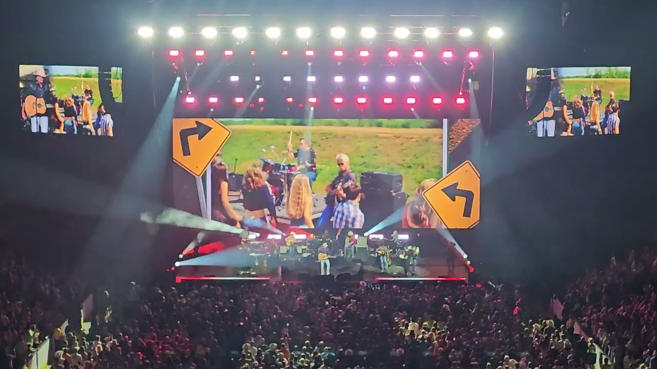 Alan Jackson - Good Time (live at TD Garden Boston, MA August 2, 2024)