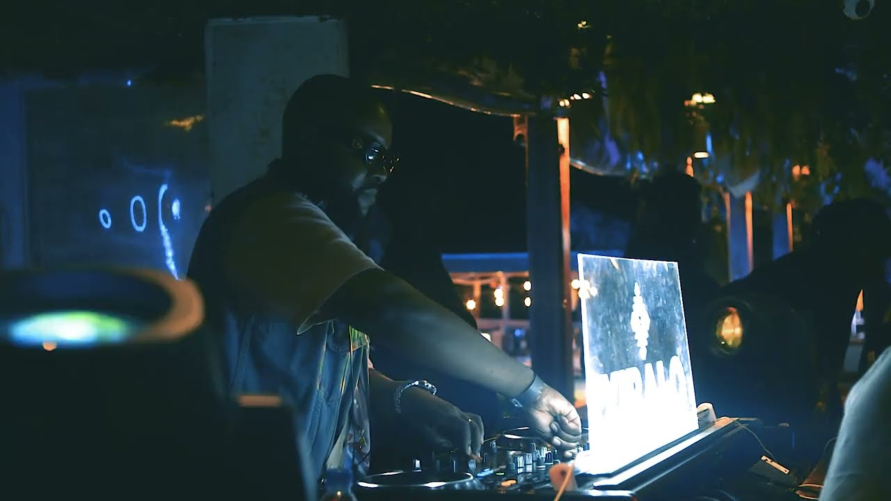No Requesss live set at Double Drop album release party | South Beach | Maputo, Mozambique