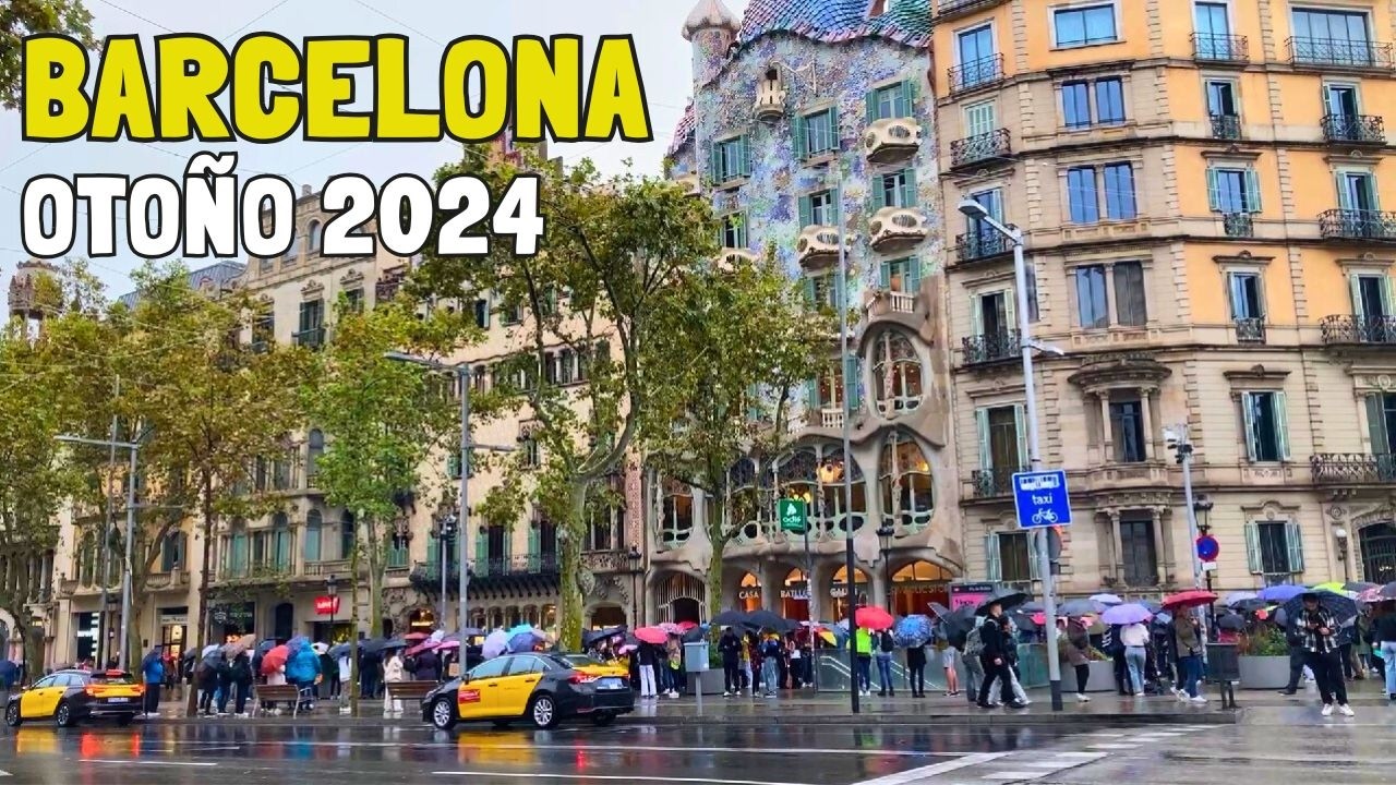 LLUEVE EN BARCELONA ☔️ Paseo con lluvia por Sagrada Familia y Paseo de Gracia | Octubre 2024