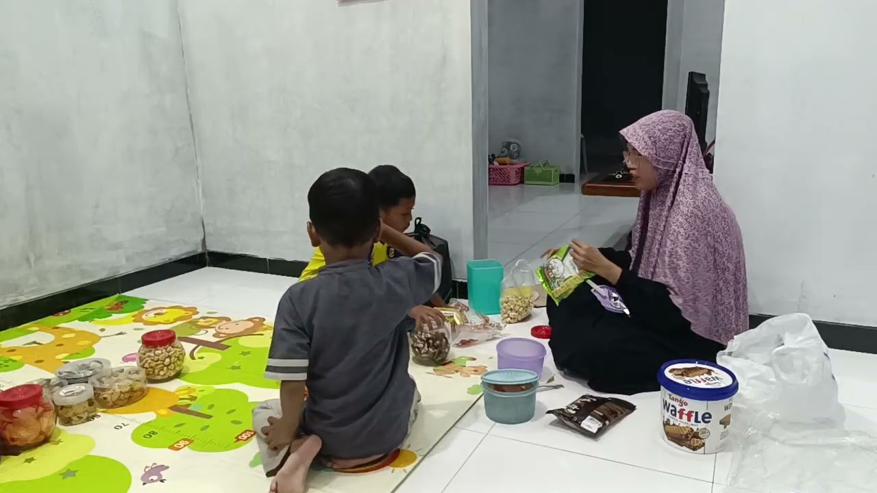 Persiapan Menata Jajan buat Lebaran Idul Fitri 2025