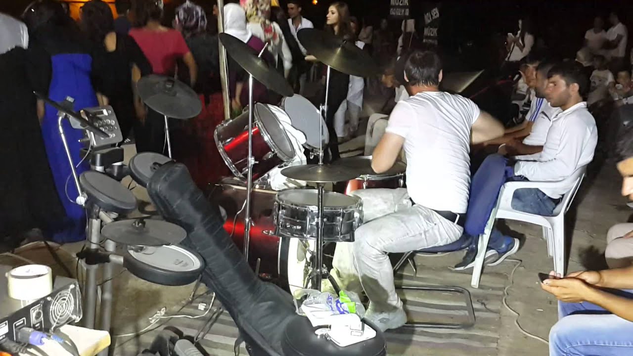TÜRKİYENİN EN İYİ VE EN HIZLI BATERİSTİ