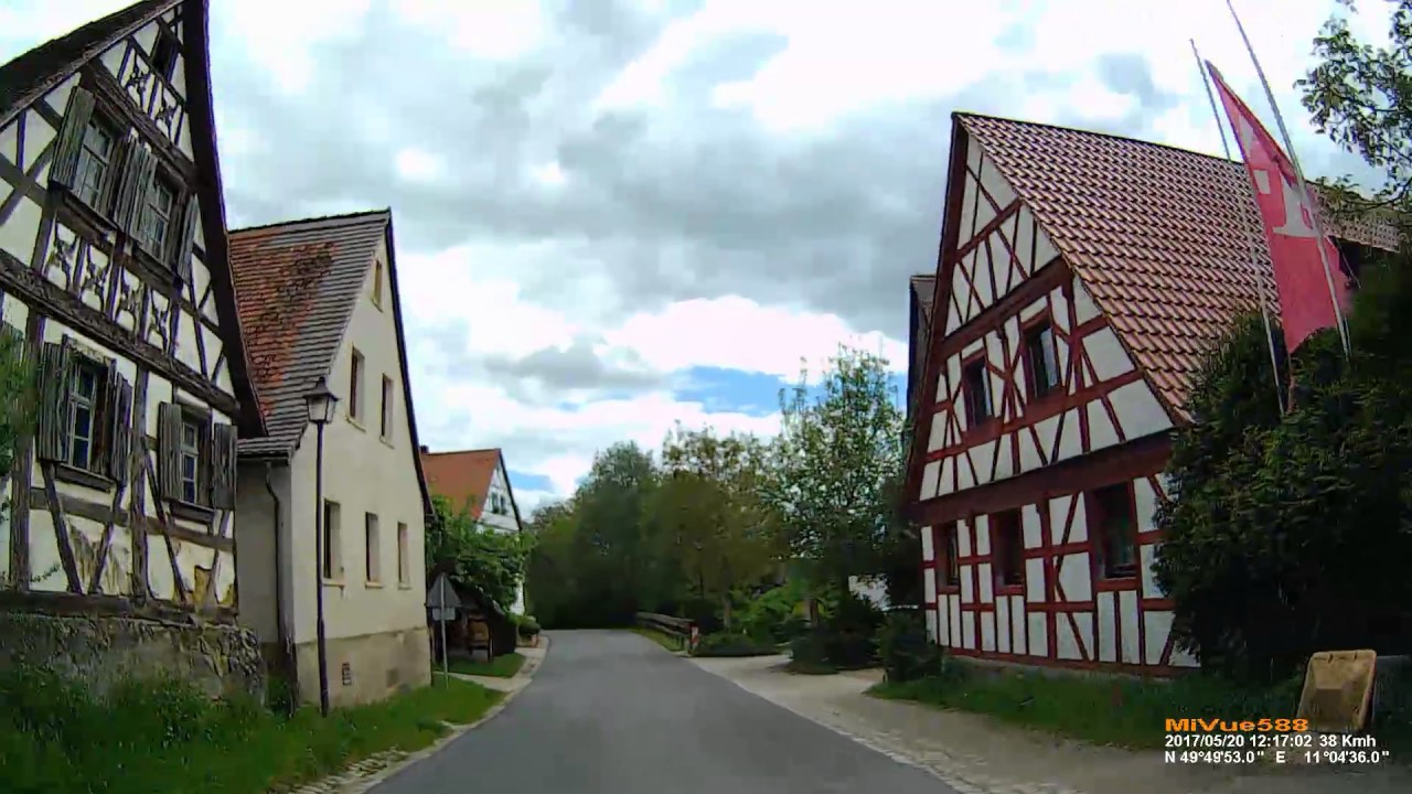 D: Frankendorf. Markt Buttenheim. Landkreis Bamberg. Ortsdurchfahrt. Mai 2017