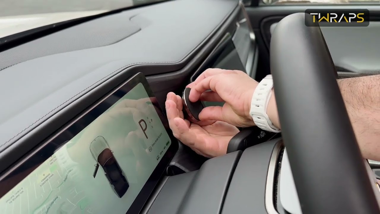 Dashboard Phone Mount for Rivian R1T & R1S