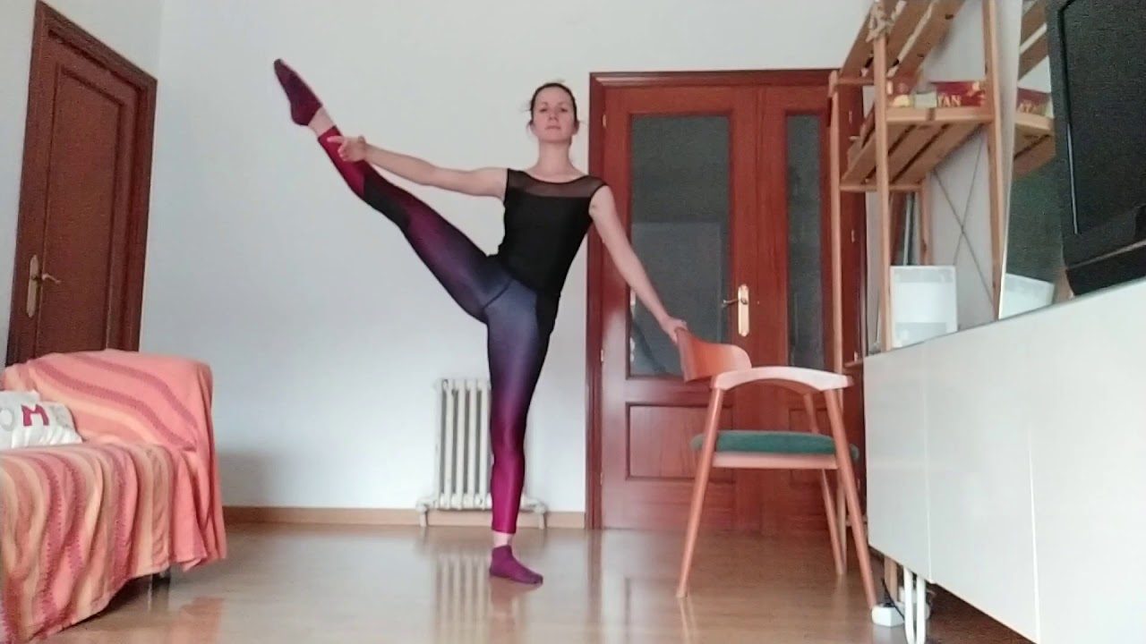 Barra de ballet   - Grand battement