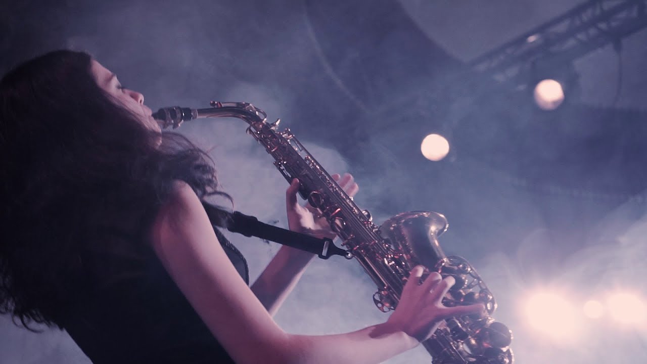 Dora Gaitanovici - Fara Tine [sax version]