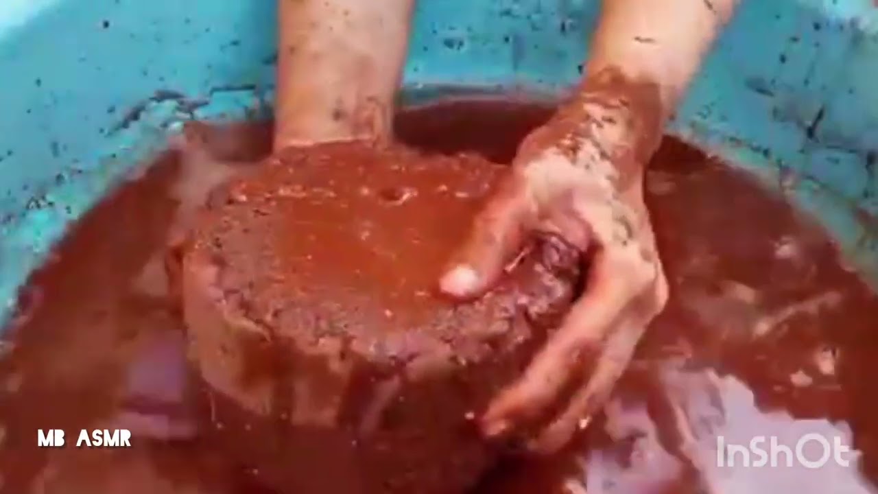 Red sand crumbling water tub crushing satisfying sound ✋👌🔴🔴🟤🟤🌊😋💯💯😋🌊🌊👍🫰🫰😋