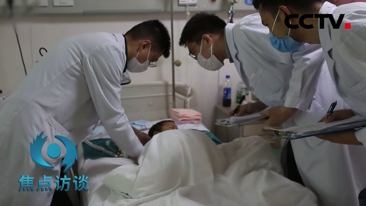 跨越1400公里的接力救援！为新疆男孩儿接一臂之力 | CCTV「焦点访谈」20210514