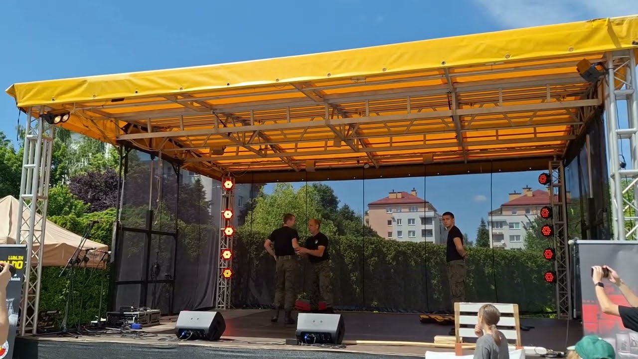 Pokazy samoobrony - Parafiada - część 1