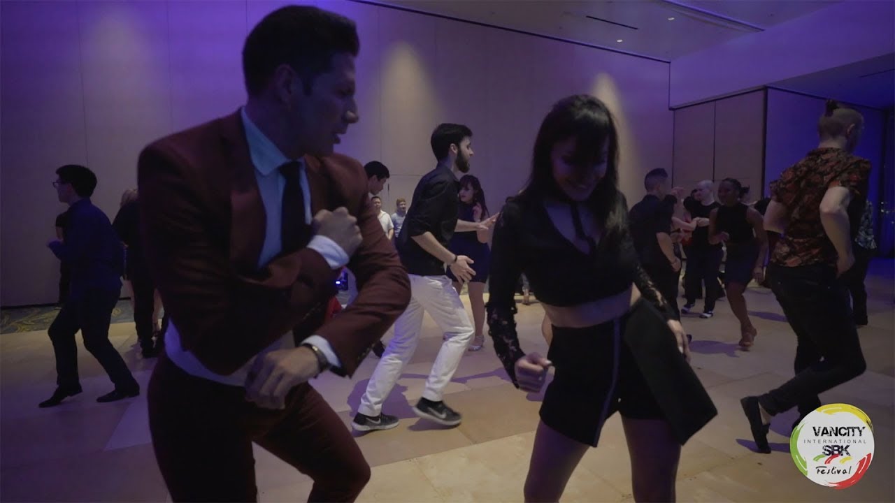 Salsa Dancing in Vancouver (Rodrigo Cortazar 2018)