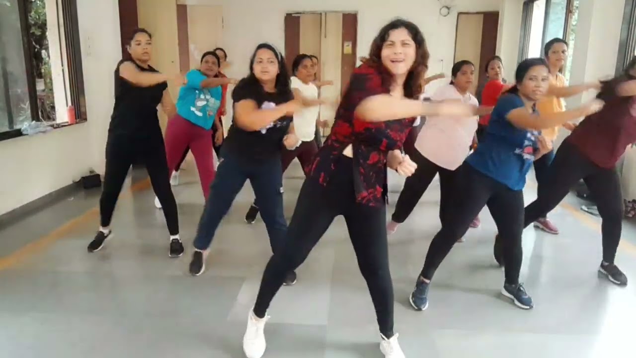 25Mins Bollywood Masti Mix Beginner Workout  Every Morning  to start ur day👍