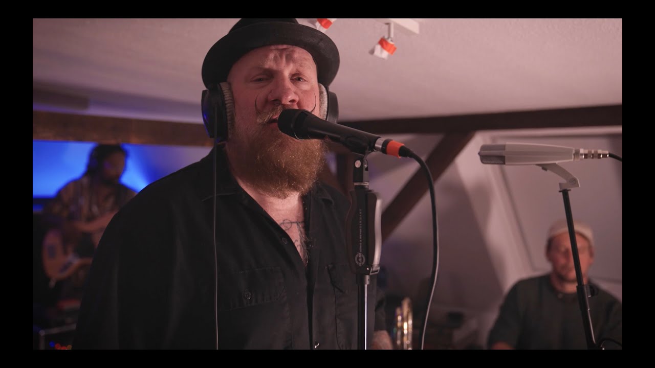 Attic Sessions feat. DR. RING DING - ENJOY THE SILENCE