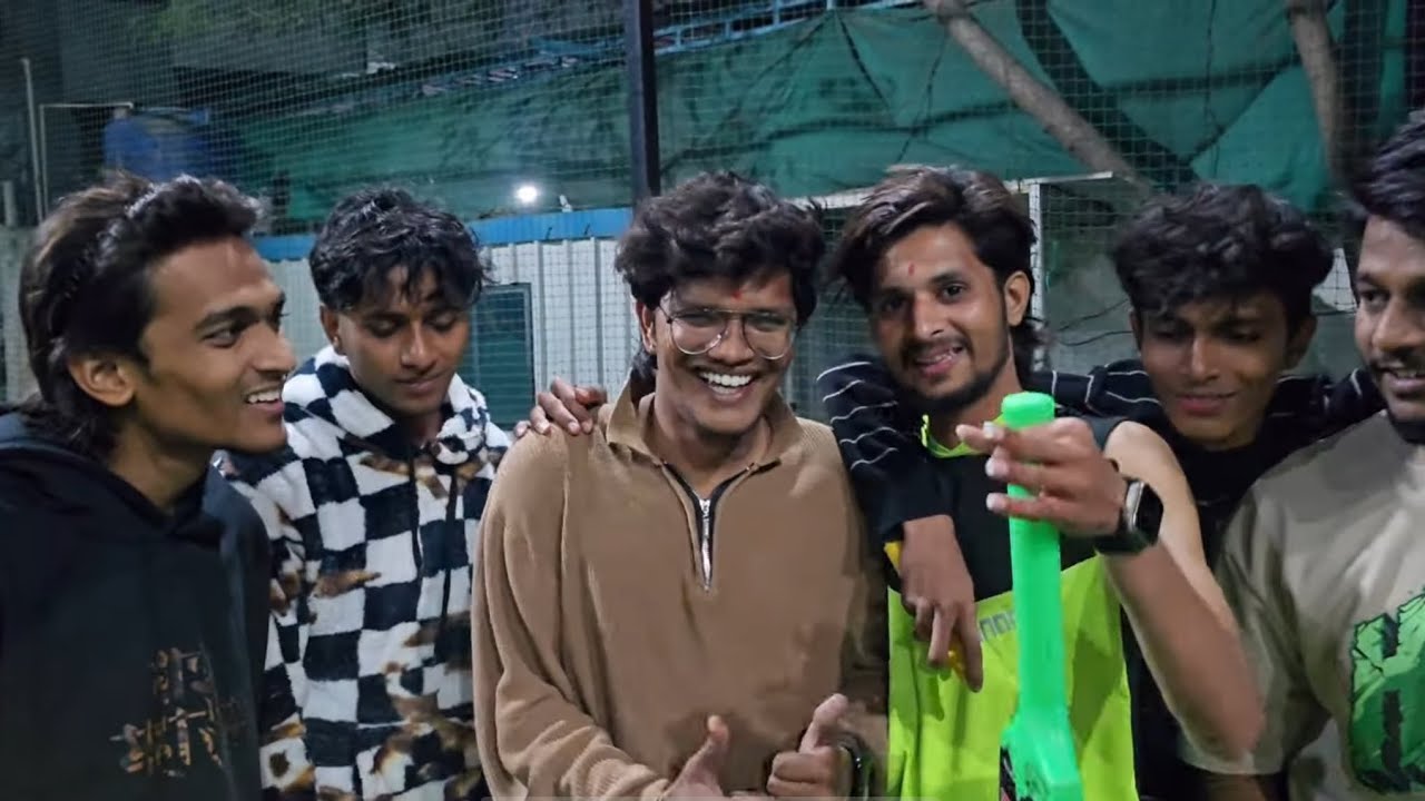 जळगाव मध्ये खेळलो क्रिकेट 😍​⁠@SagarJadhav-x7