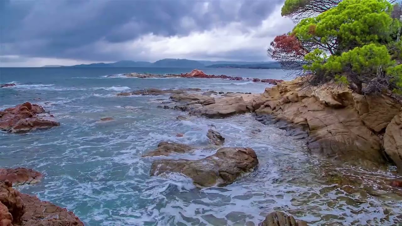 4K Wonderful Beach Water Splashes on Tropical Island. Soothing, Relaxing, ASMR, White Noise 5h
