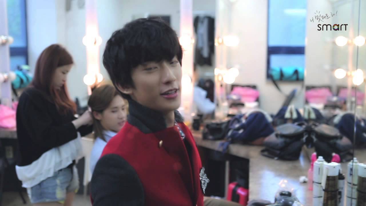 Smart(스마트학생복) B1A4/김우빈/하연수 Making Film(메이킹 필름)