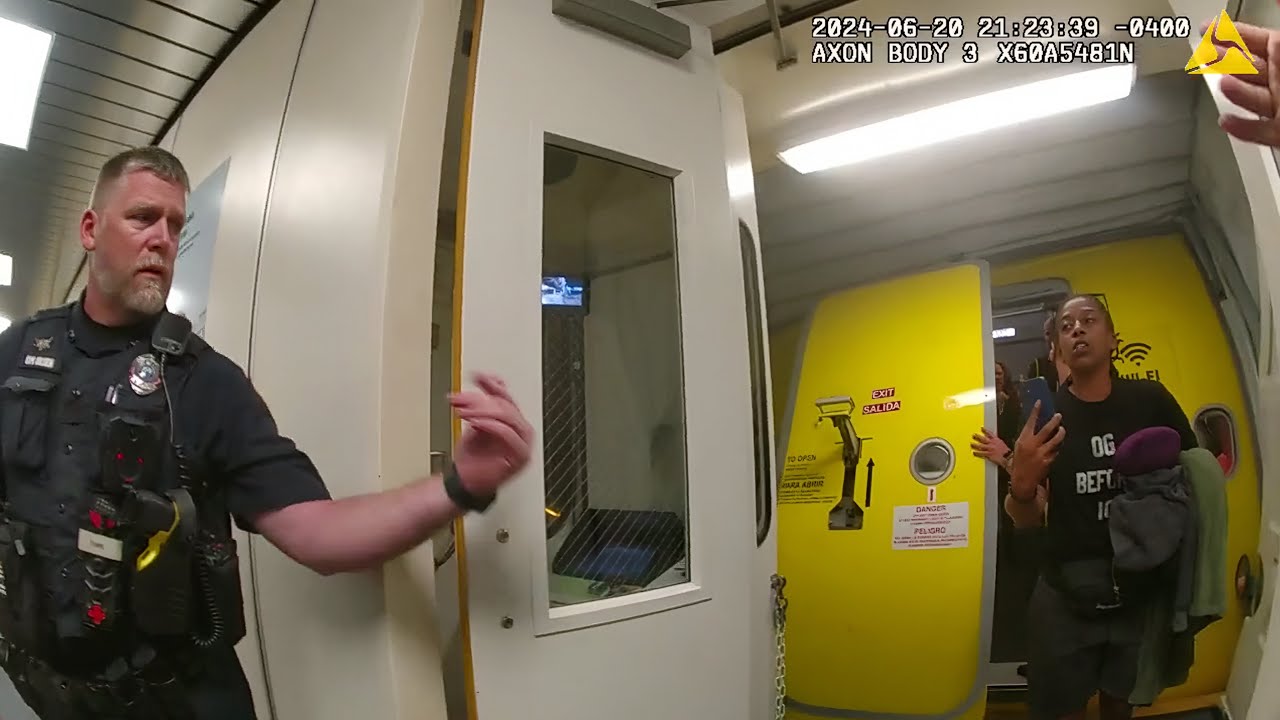 Woman's Outburst Forces Plane to Turn back, Then Refuses to Leave Jetbridge