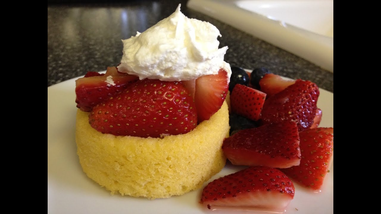 Weight Watchers Recipe - Strawberry Shortcake dessert! Quick and Easy! 3 Point Dessert!