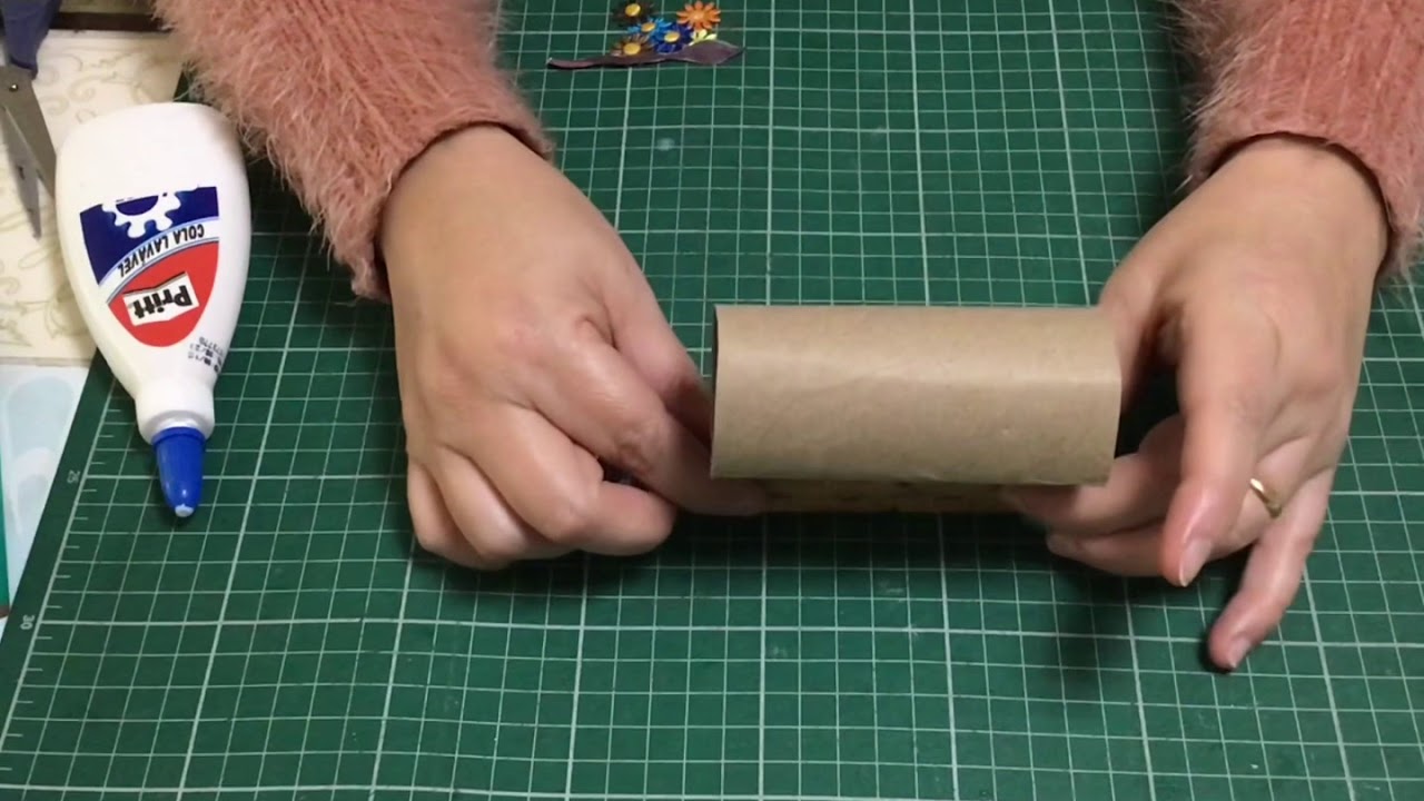 Confecção do Bumba meu boi com rolinho de papel