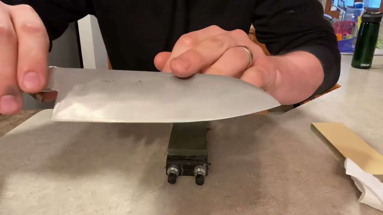 Thinning Part 1: Behind the Edge (Shapton Pro 220 Scratch Pattern)