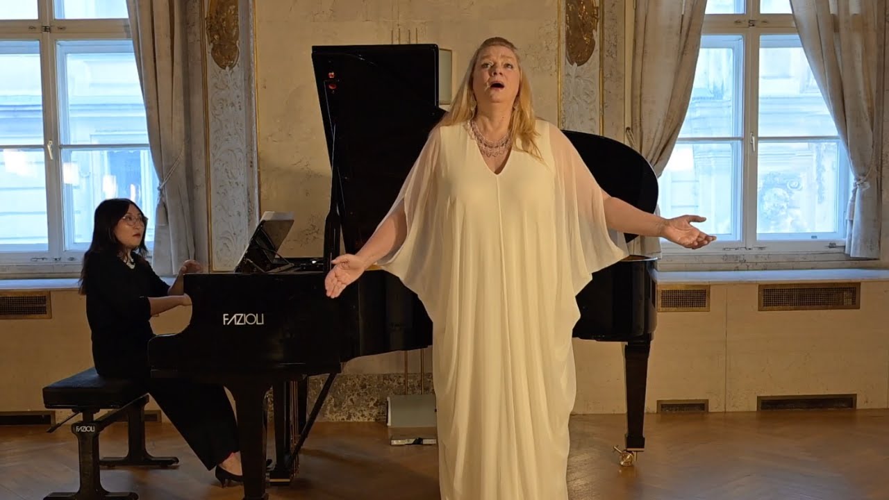 DIANA JACKLIN sings Verdi's song La seduzione with pianist KAORI SAEKI