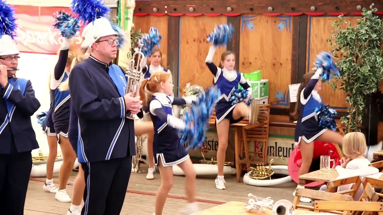 Musik- und Showband Grabstede beim Schützenfest Sudmerberg 2017 Teil 2