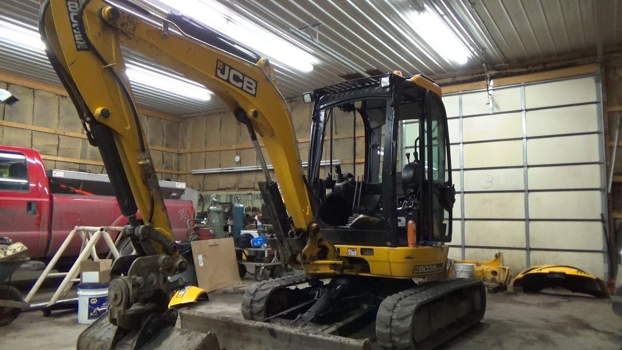 JCB mine excavator review