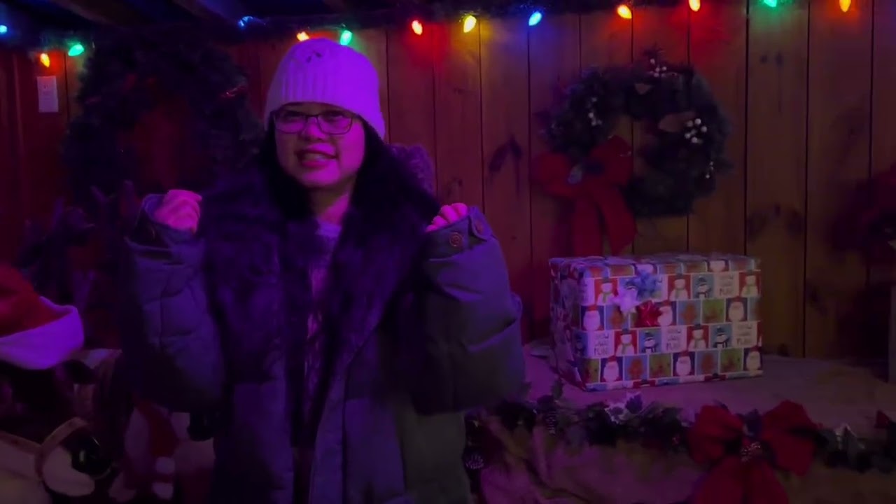 Come just to see Santa ￼(đi gặp ông bà ￼Noel)
