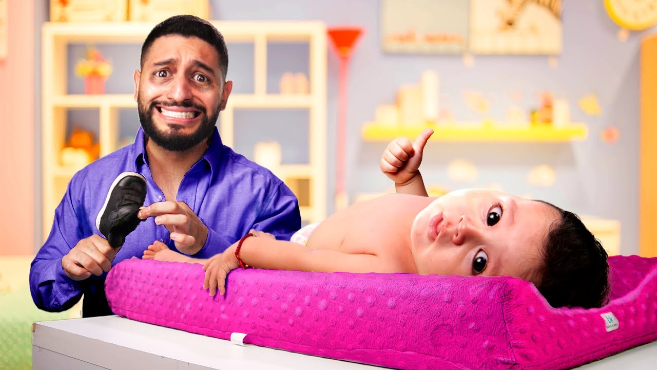 Risas, llantos y travesuras mientras cambiamos a un bebé de verdad 👶